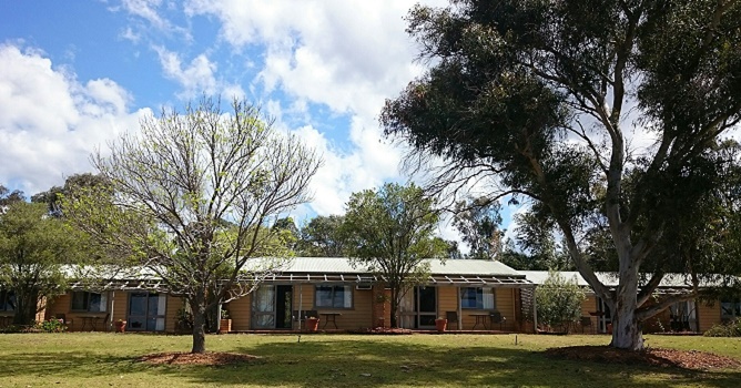 Forrest Hills Ridge - Pokolbin Farm Stay | 536 De Beyers Rd, Pokolbin NSW 2320, Australia | Phone: (02) 4991 0200