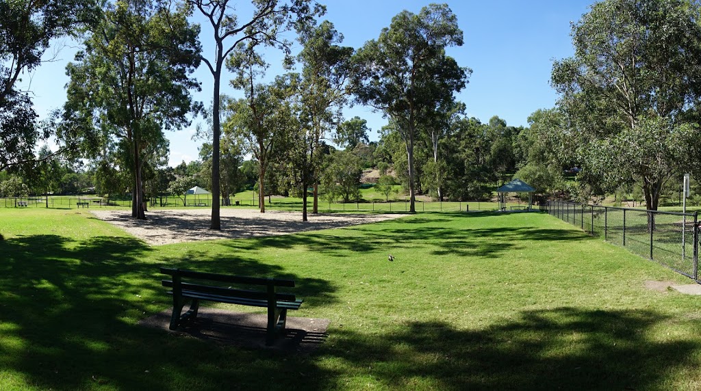 Pioneer Crescent Park | park | 33 Pioneer Cres, Bellbowrie QLD 4070, Australia | 0734038888 OR +61 7 3403 8888