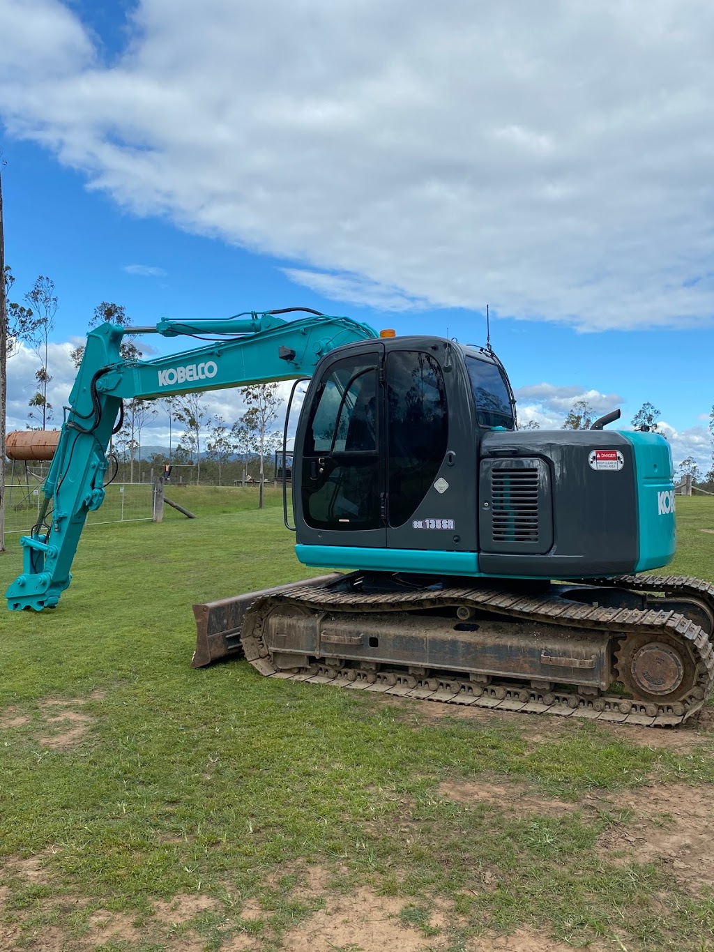 Dig That Earthmoving and Excavations Pty Ltd | general contractor | 3-Apr-20 AU, 26 Thompsons Rd, Mount Urah QLD 4650, Australia | 0424985871 OR +61 424 985 871