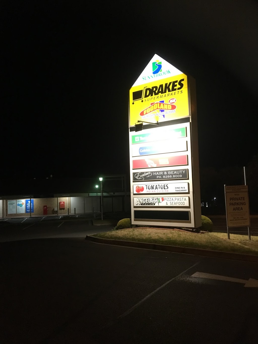 Liberty Wynn Vale | gas station | 1 Sunnybrook Dr, Wynn Vale SA 5127, Australia