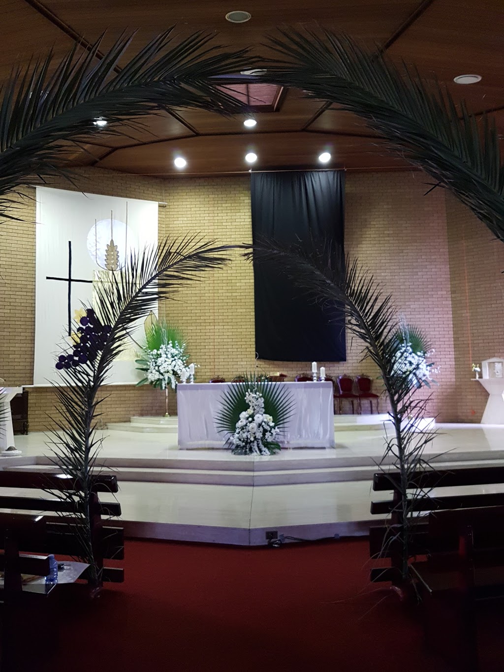 Christ The King Catholic Church | church | 3 Cantrell St, Yagoona NSW 2199, Australia | 0296445191 OR +61 2 9644 5191