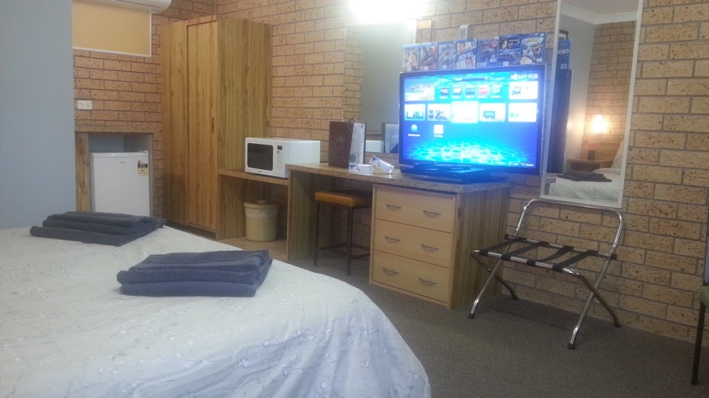 Three Ways Motel | 2 Willie St, Gilgandra NSW 2827, Australia | Phone: (02) 6847 2241