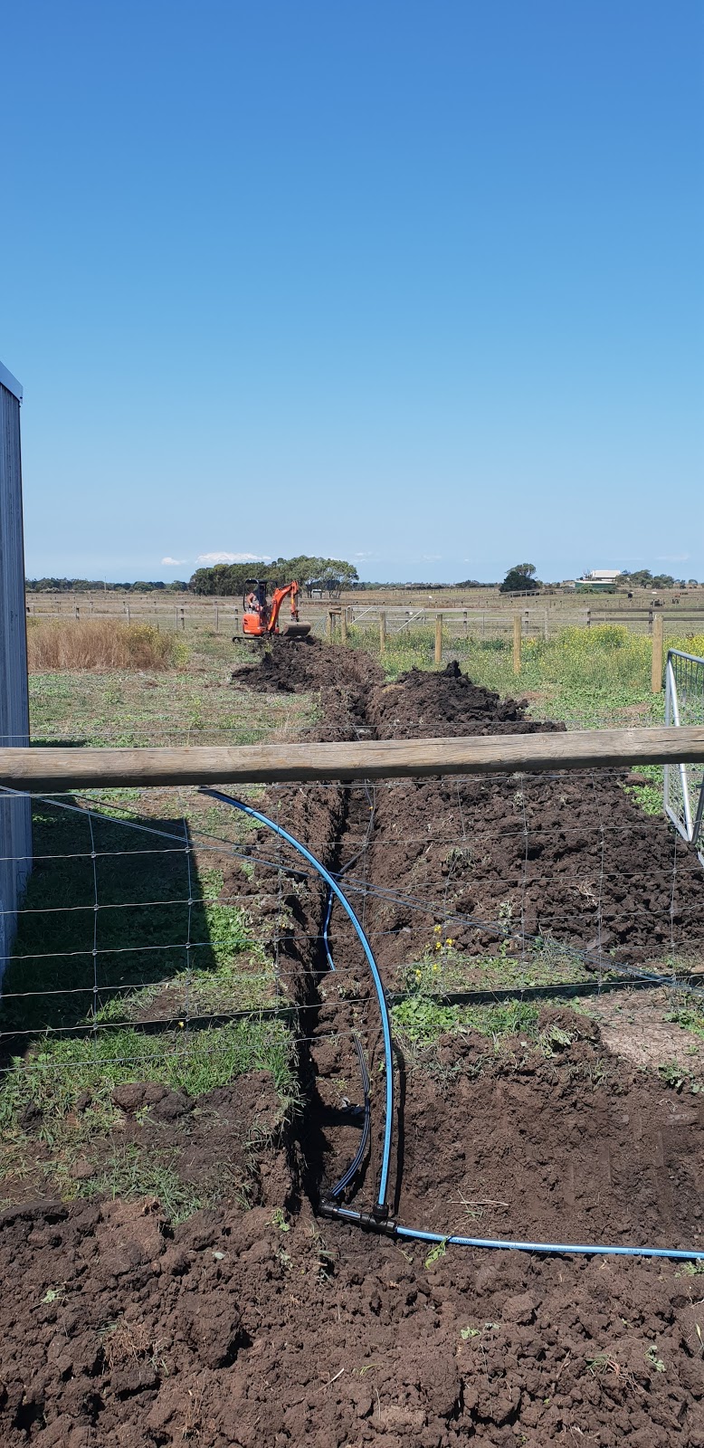 MCB Excavation & Construction | 17 Granville St, Drysdale VIC 3222, Australia | Phone: 0408 668 532