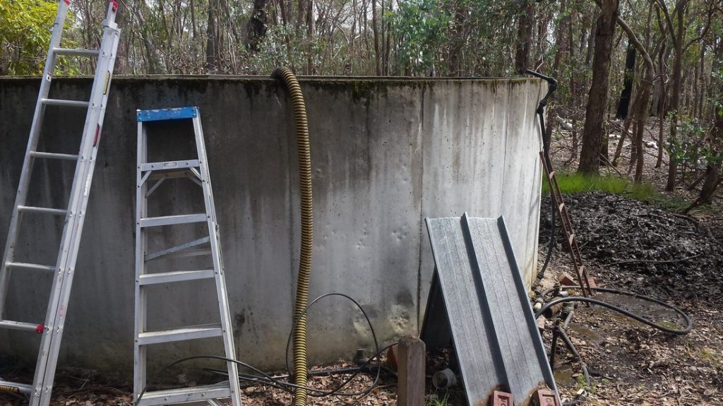 St Andrews Water Cartage & Tank Cleaning | 21 Batman Ave, Hurstbridge VIC 3099, Australia | Phone: 0407 889 063