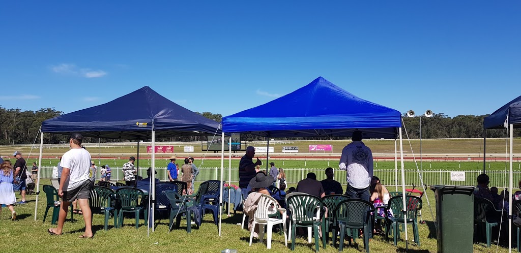 Moruya Racecourse | Moruya NSW 2537, Australia | Phone: (02) 4474 4409