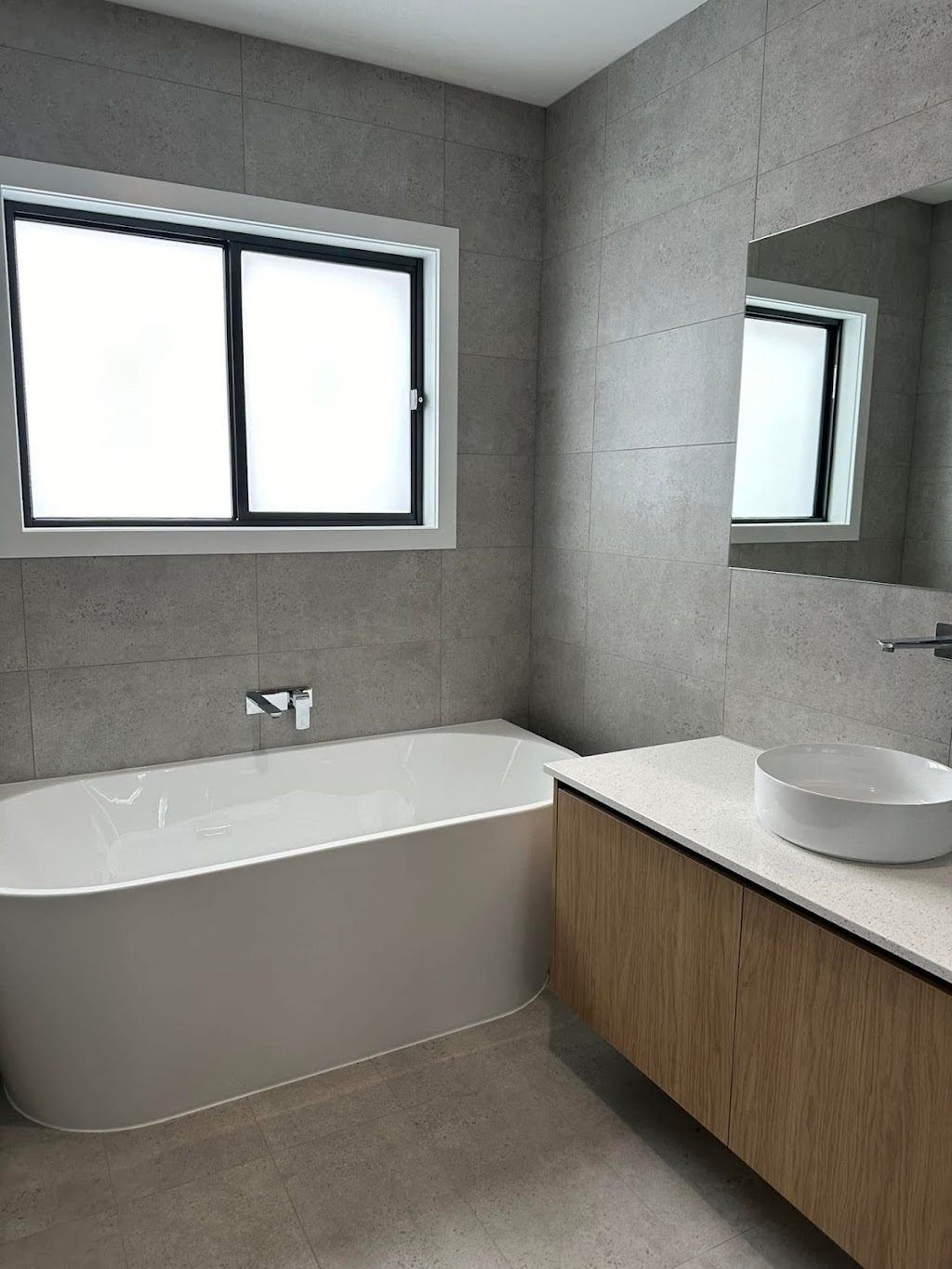 Ryan Bros Building | 8/14 Butt St, Canadian VIC 3350, Australia | Phone: 0448 347 786