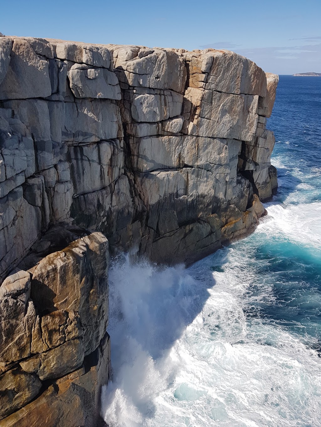 The Gap and Natural Bridge Car Park | The Gap Rd, Torndirrup WA 6330, Australia