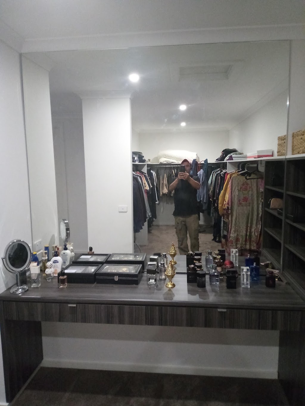 Glass Angels | 130 Dunnings Rd, Point Cook VIC 3030, Australia | Phone: 0411 745 040