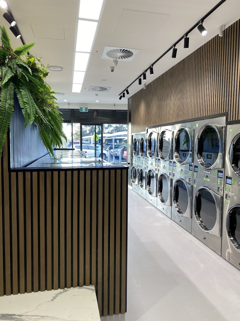 Botanic Ridge Laundromat | laundry | 3B/10 Hummingbird Dr, Botanic Ridge VIC 3977, Australia | 0451352224 OR +61 451 352 224