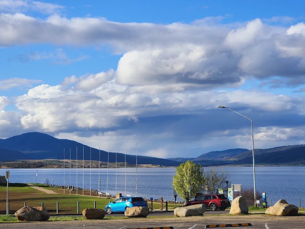 Jindabyne Bowling & Sports Club | restaurant | 2 Bay St, Jindabyne NSW 2627, Australia | 0264562133 OR +61 2 6456 2133