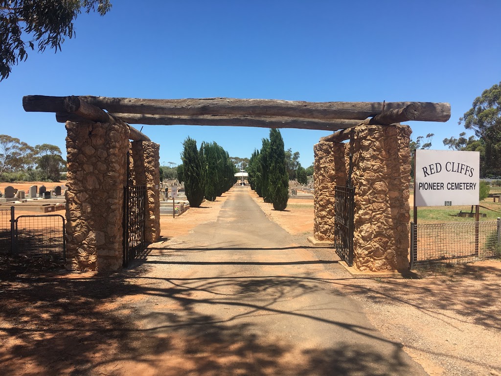 Red Cliffs Pioneer Cemetery | 161 Lowan Ave, Red Cliffs VIC 3496, Australia