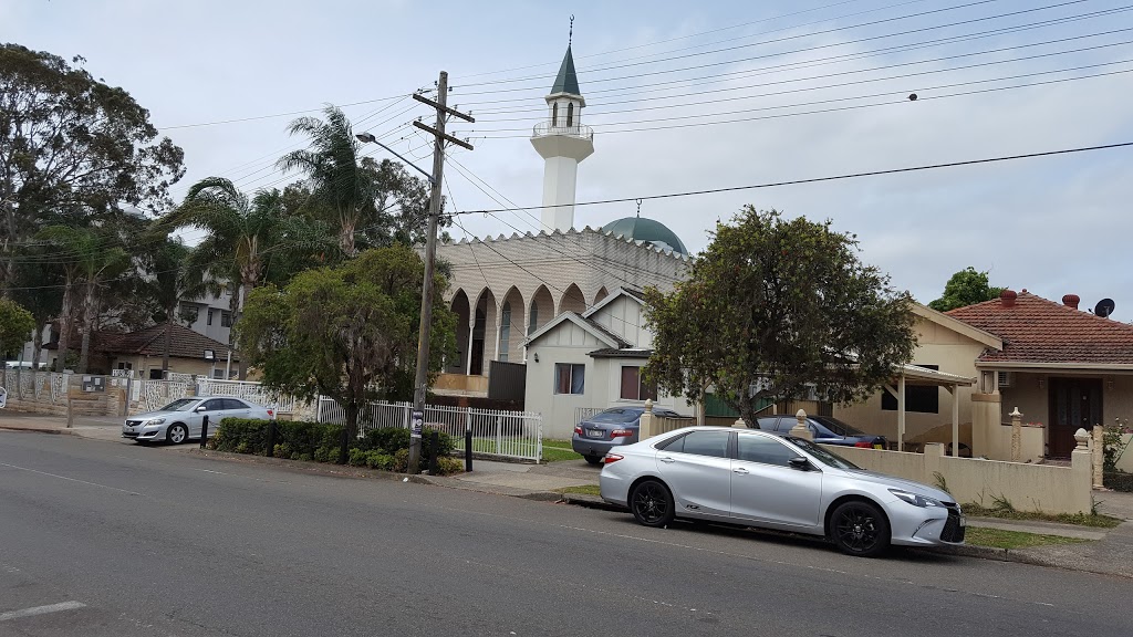 Lakemba Mosque | mosque | 65-67 Wangee Rd, Lakemba NSW 2195, Australia | 0297506833 OR +61 2 9750 6833