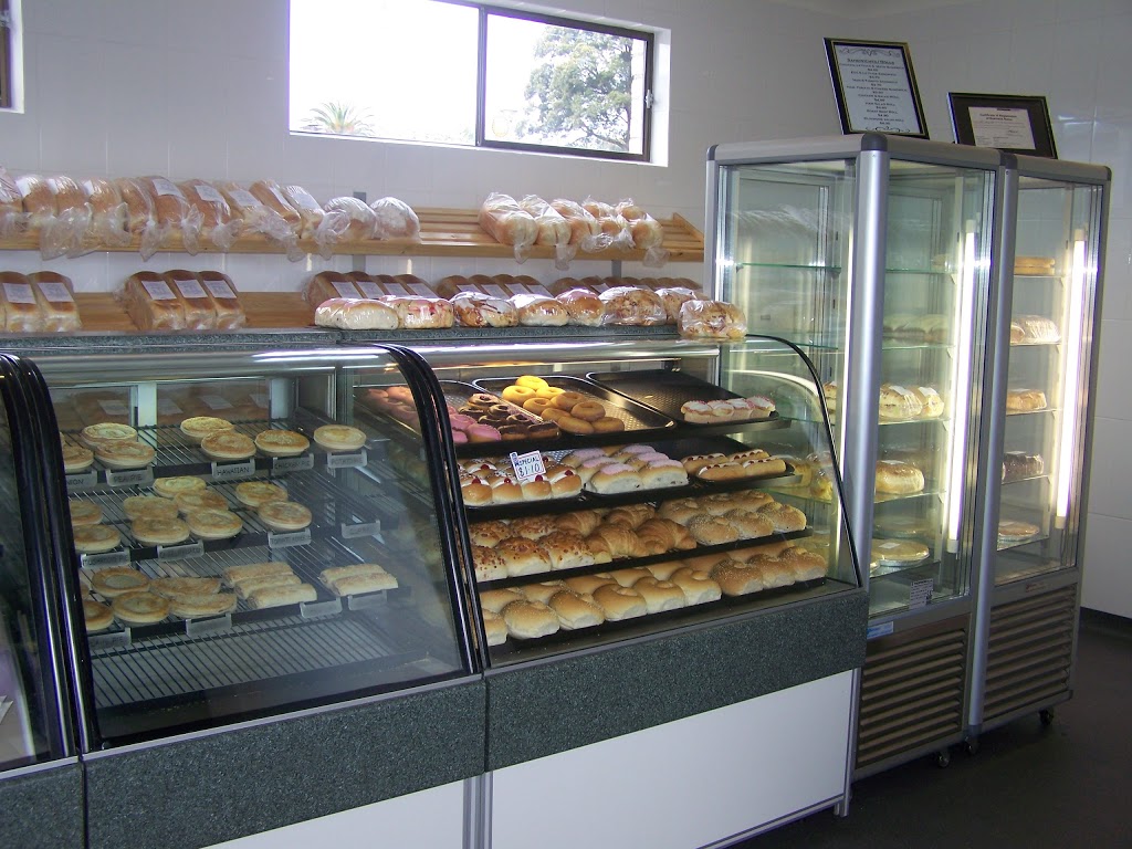 Taree West Bakehouse | bakery | 5/100 Commerce St, Taree NSW 2430, Australia | 0265512633 OR +61 2 6551 2633