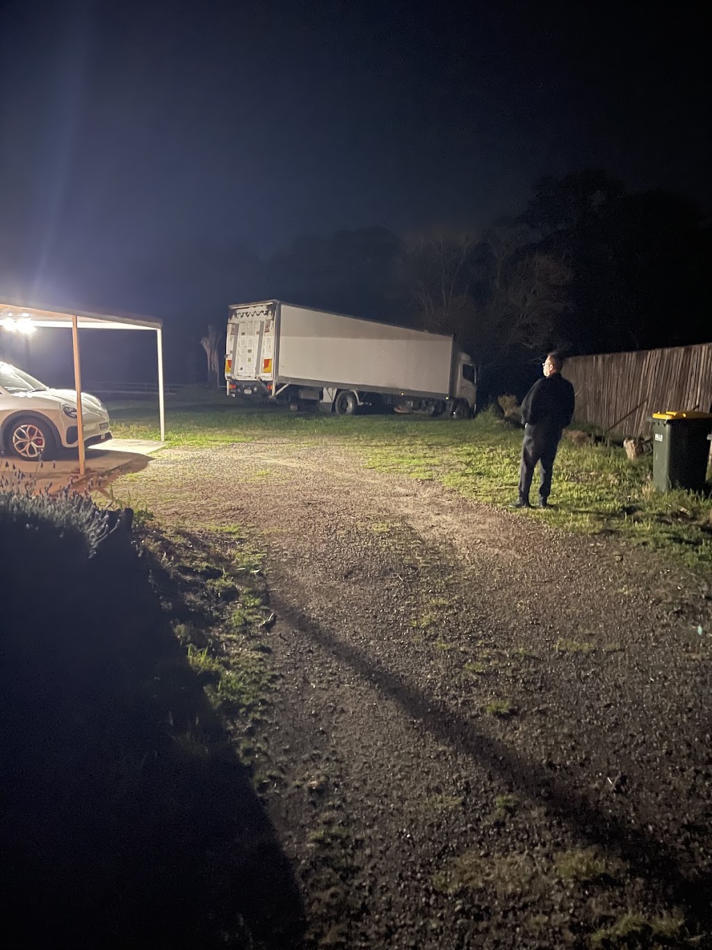 Alpha Heavy Towing | 799/803 Mamre Rd, Kemps Creek NSW 2178, Australia | Phone: 1800 225 742