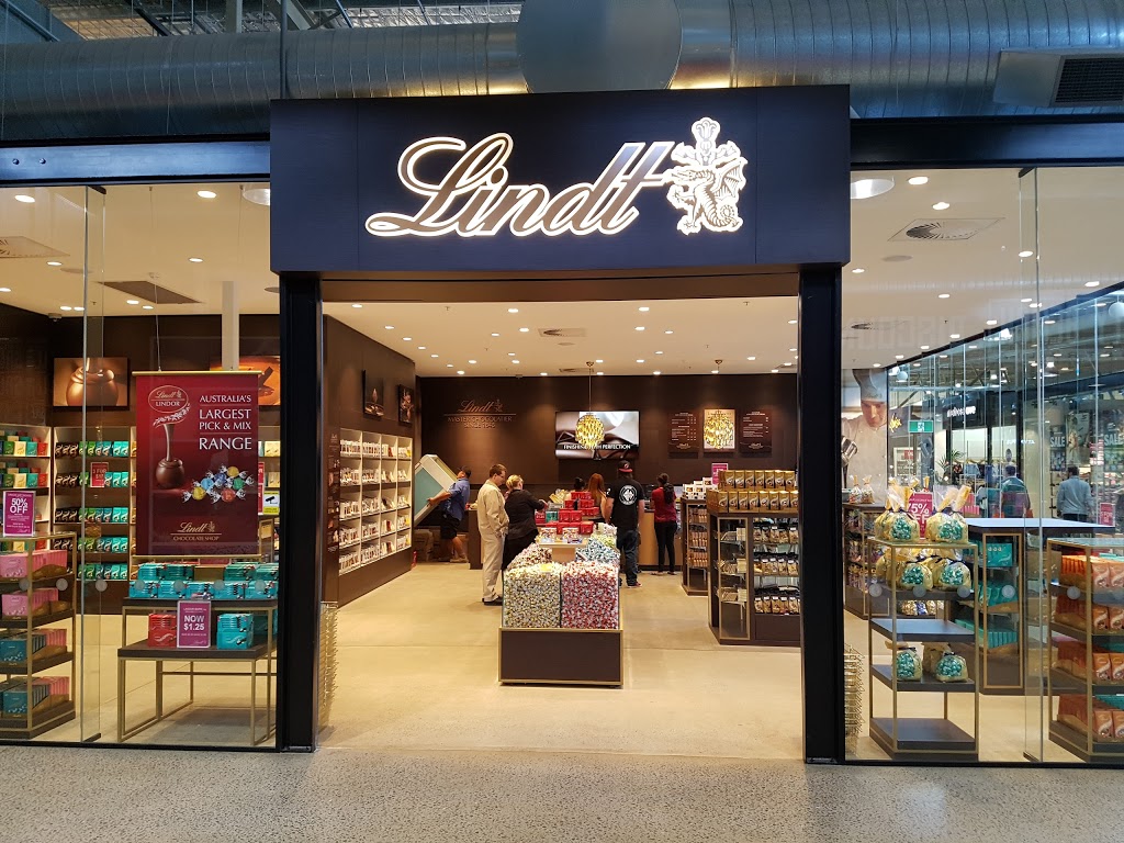 Lindt Chocolate Shop DFO Brisbane | Shop/124 9th Ave, Brisbane Airport QLD 4007, Australia | Phone: (07) 3114 1182