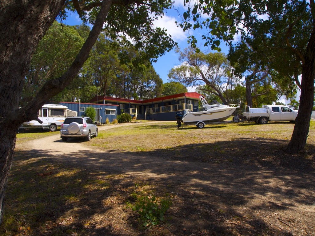 Beachside At Bunga Ocean & Lakeside Holiday House | real estate agency | 116 Lake Bunga Beach Rd, Lake Bunga VIC 3909, Australia | 0402154466 OR +61 402 154 466