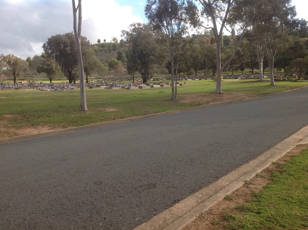 Wagga Wagga Monumental | cemetery | 380 Kooringal Rd, Kooringal NSW 2650, Australia | 0269269310 OR +61 2 6926 9310