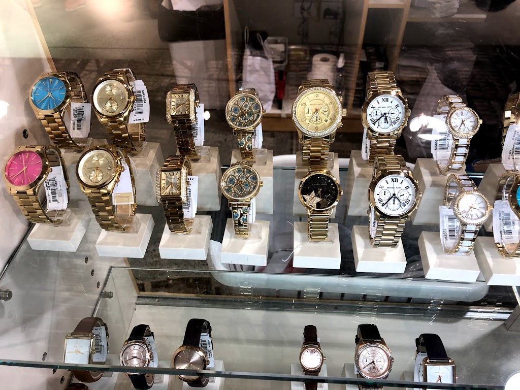 Fossil Outlet Store | jewelry store | LOT 1, T28/1 Airport Dr, Eagle Farm QLD 4007, Australia | 0731141213 OR +61 7 3114 1213