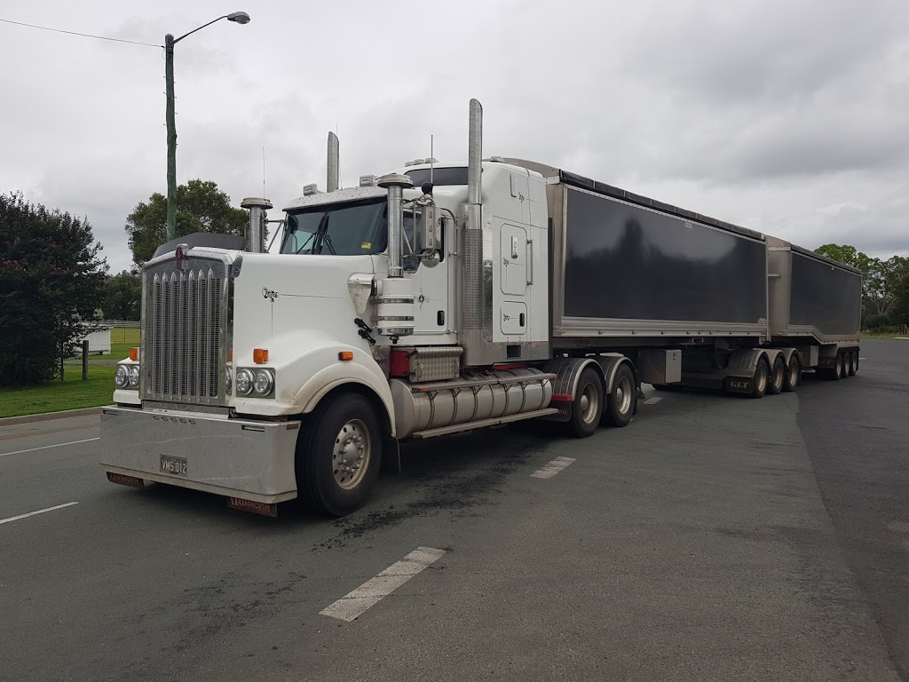 V Moss Transport & Storage | Bogan Rd, Goonumbla NSW 2870, Australia | Phone: (02) 6865 2267