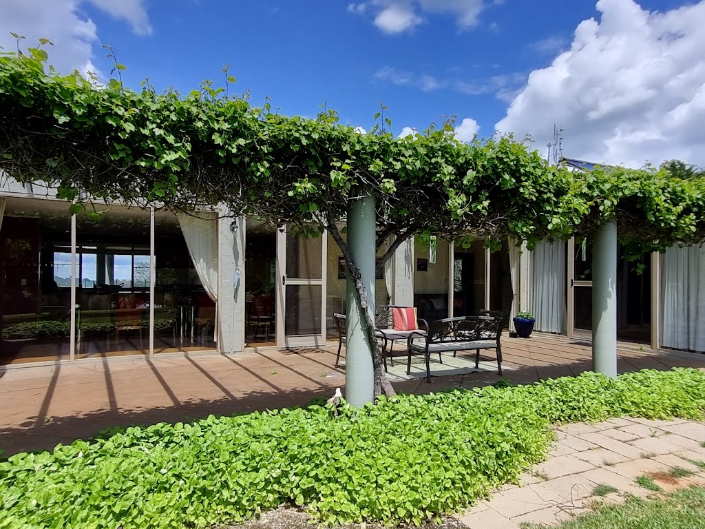 Orangewood Holiday House NSW | 555 Tallwood Rd, Forest Reefs NSW 2798, Australia | Phone: 0447 432 236