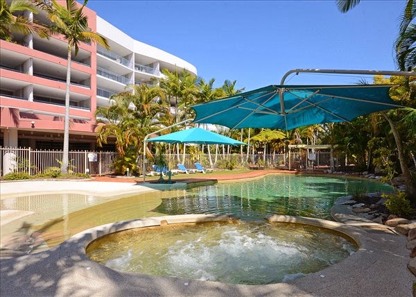 Riviera Resort | lodging | 385 Charlton Esplanade, Hervey Bay QLD 4655, Australia | 0741941984 OR +61 7 4194 1984