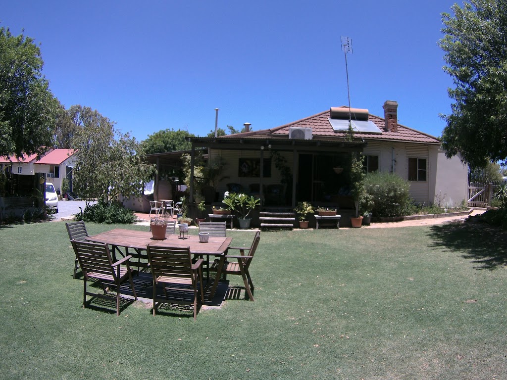 Breeze Inn | lodging | 32 Waldeck St, Dongara WA 6525, Australia | 0899271332 OR +61 8 9927 1332