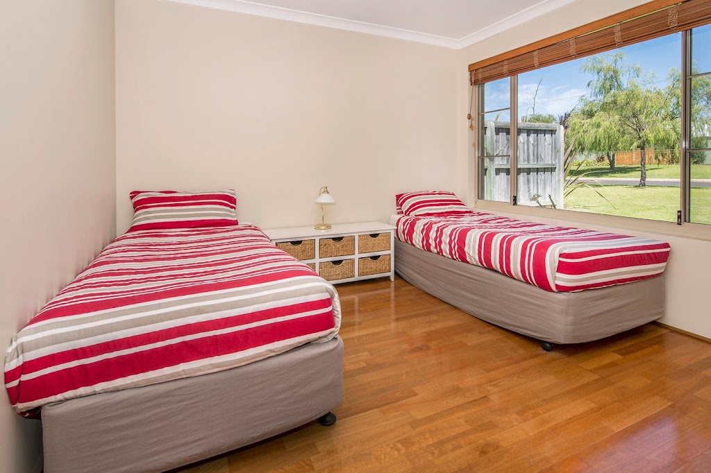 Dunsborough Holiday Homes - 6 Gibson Dr | lodging | 6 Gibson Dr, Dunsborough WA 6281, Australia | 0897567866 OR +61 8 9756 7866