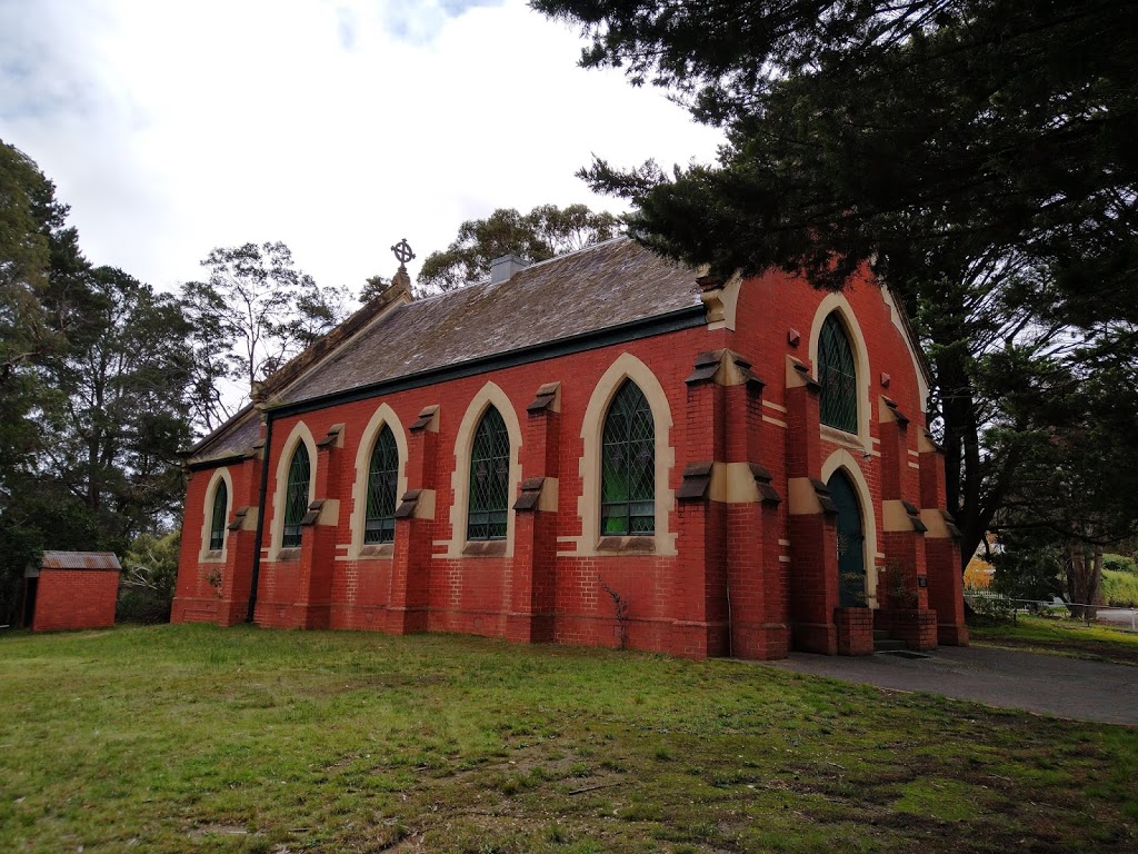 St Peters Catholic Church | church | Cumberland St, Linton VIC 3360, Australia