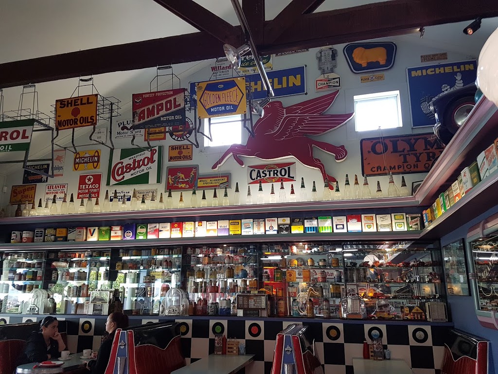 Cruzin in the 50s Diner | cafe | 2 Railway St, Deloraine TAS 7304, Australia | 0363622978 OR +61 3 6362 2978