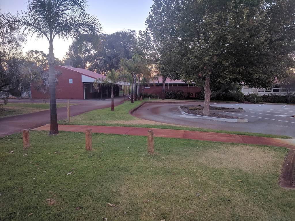 East Hamilton Hill Primary School | school | 27 Bradbury Rd, East Hamilton Hill WA 6163, Australia | 0893371410 OR +61 8 9337 1410