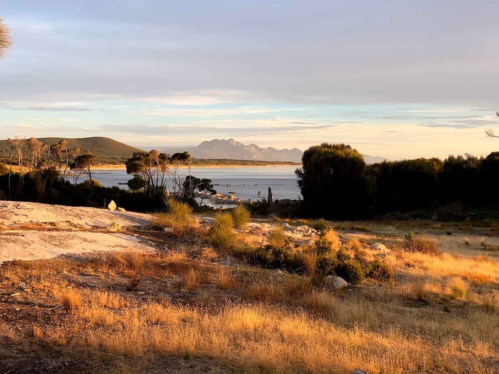 Sawyers Bay Shacks, Flinders Island | 1321 Palana Rd, Blue Rocks TAS 7255, Australia | Phone: 0411 255 179