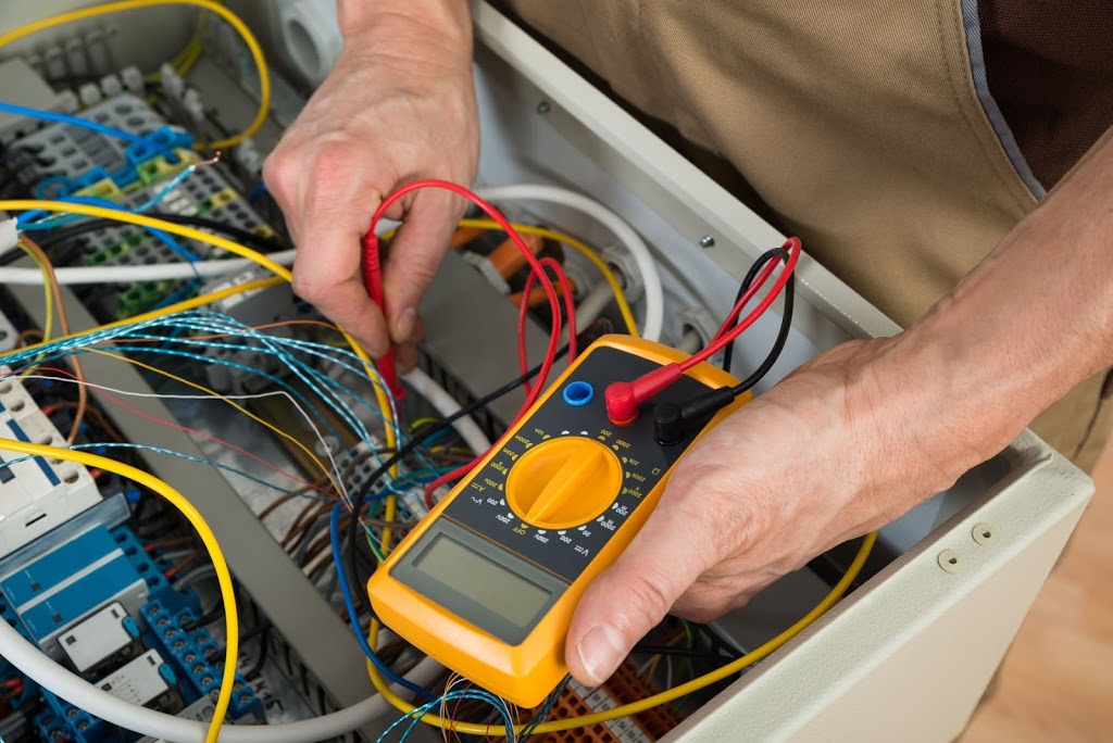 Electec | electrician | 2/15 Thrift Cl, Mount Thorley NSW 2330, Australia | 0265746122 OR +61 2 6574 6122