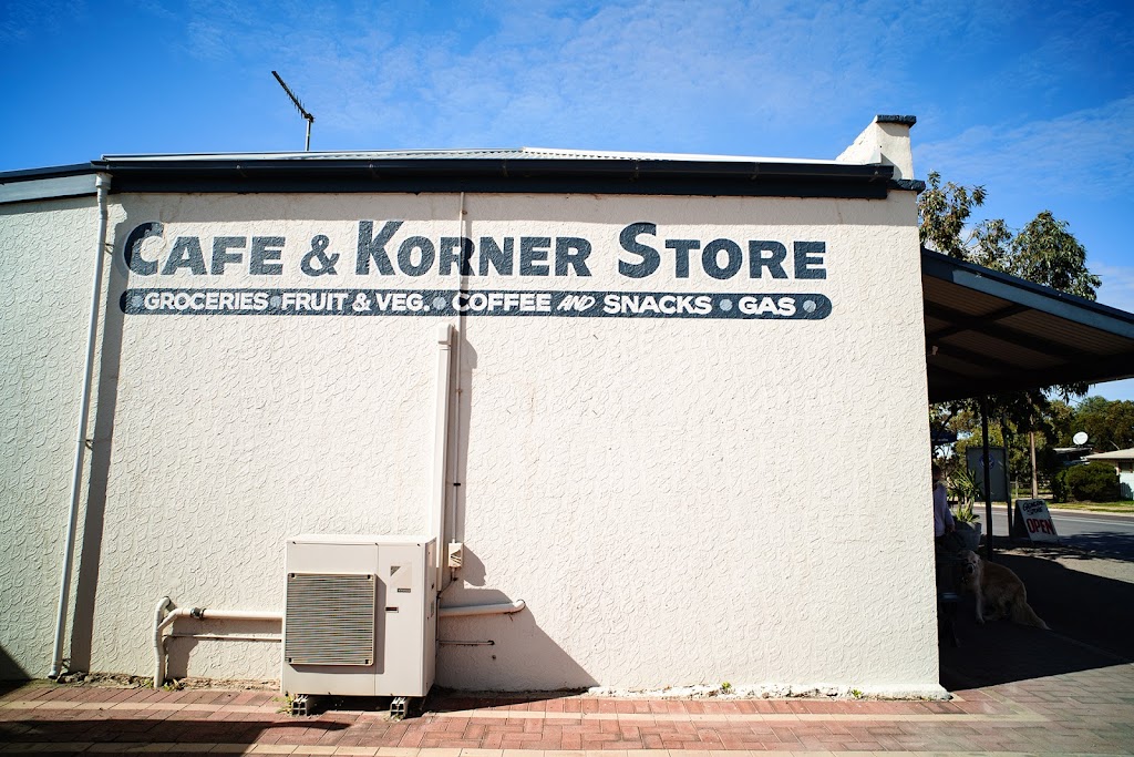 Comet Café | 40 Miller Street, Penong SA 5690, Australia | Phone: (08) 8625 1008