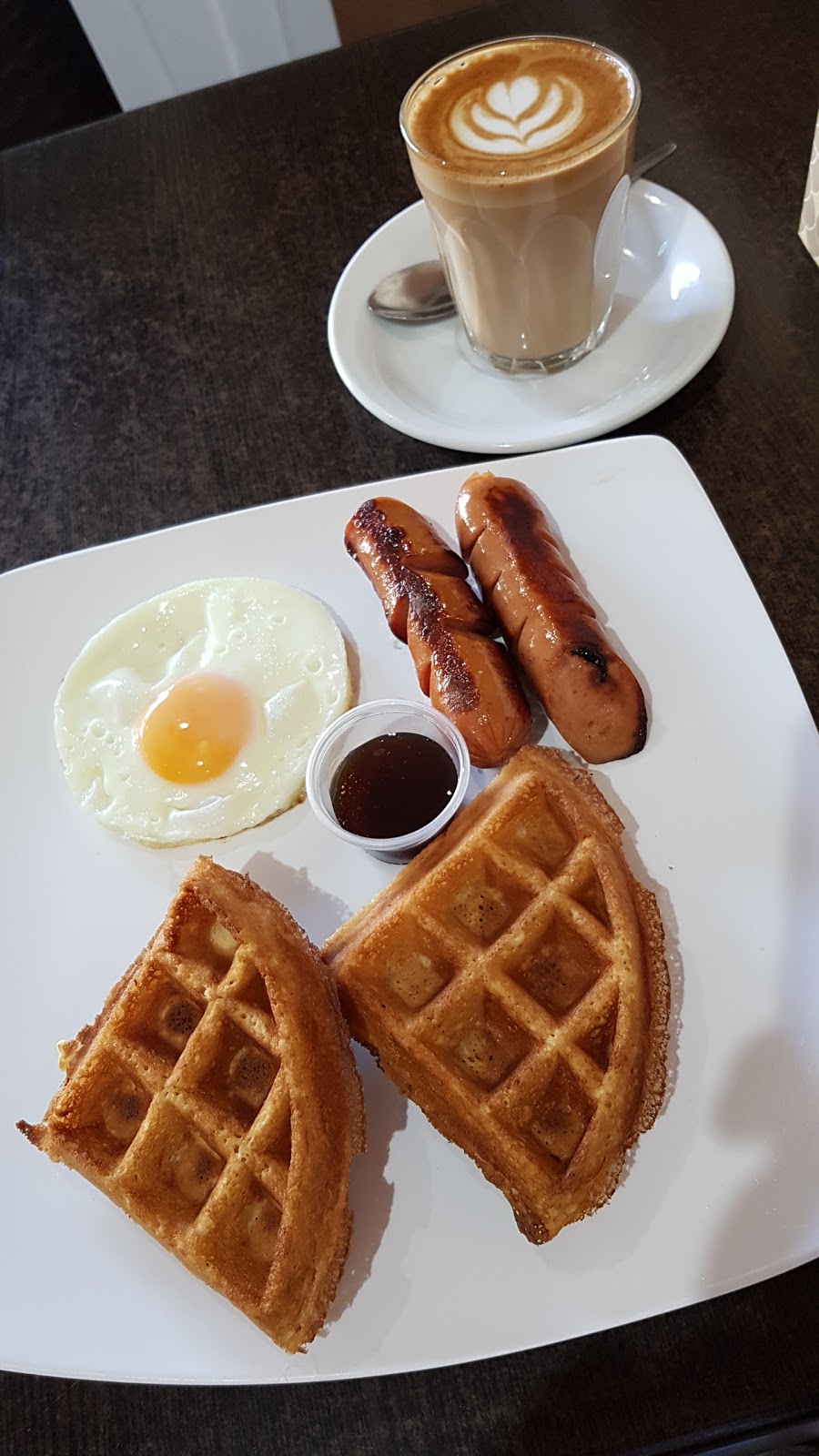 Jas My Waffles | cafe | 6 Rooty Hill Rd N, Rooty Hill NSW 2766, Australia | 0298320040 OR +61 2 9832 0040