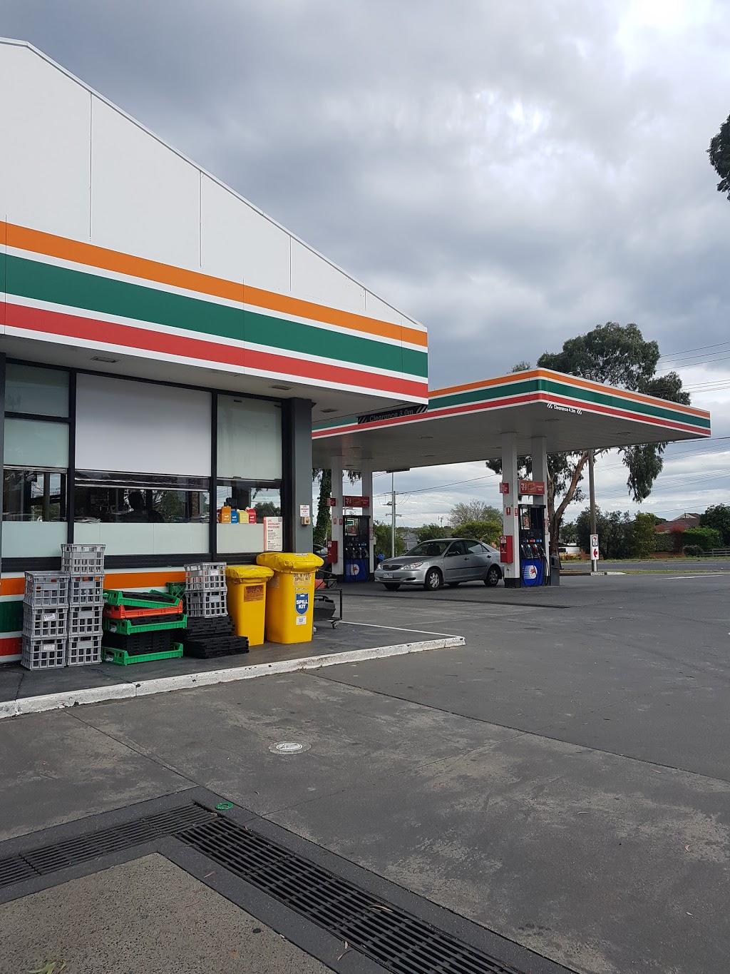 7-Eleven Bayswater East | gas station | Mountain Hwy & cnr, Dorset Rd, Bayswater VIC 3153, Australia | 0397293395 OR +61 3 9729 3395