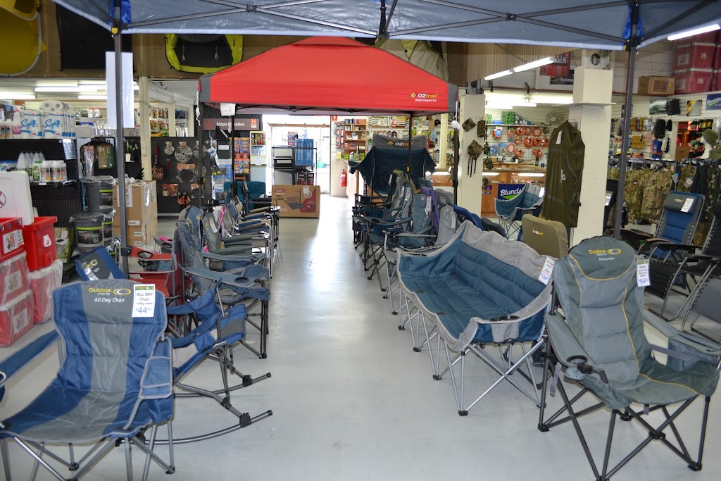 Camping Plus | clothing store | 224 Brisbane Rd, Labrador QLD 4215, Australia | 0755290799 OR +61 7 5529 0799
