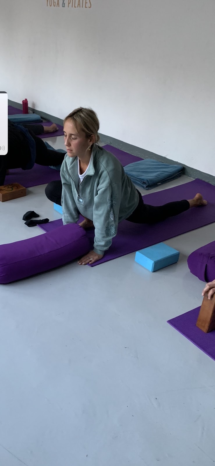 YOGA WITH CLARI | 129 Whale Beach Rd, Avalon Beach NSW 2107, Australia | Phone: 011 15-6890-3351