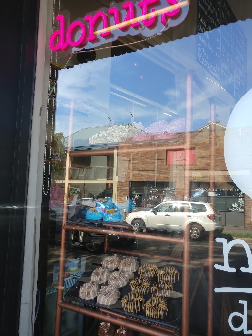 Nútie Donuts | 13 Beattie St, Balmain NSW 2041, Australia