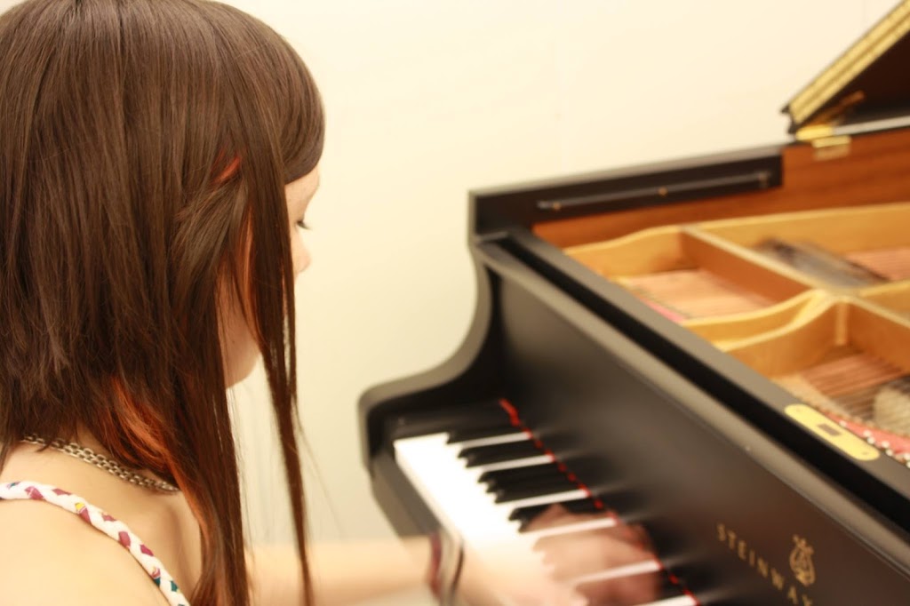 Piano Lessons - Hughesdale | 42 Darling St, Hughesdale VIC 3166, Australia | Phone: 0415 437 106