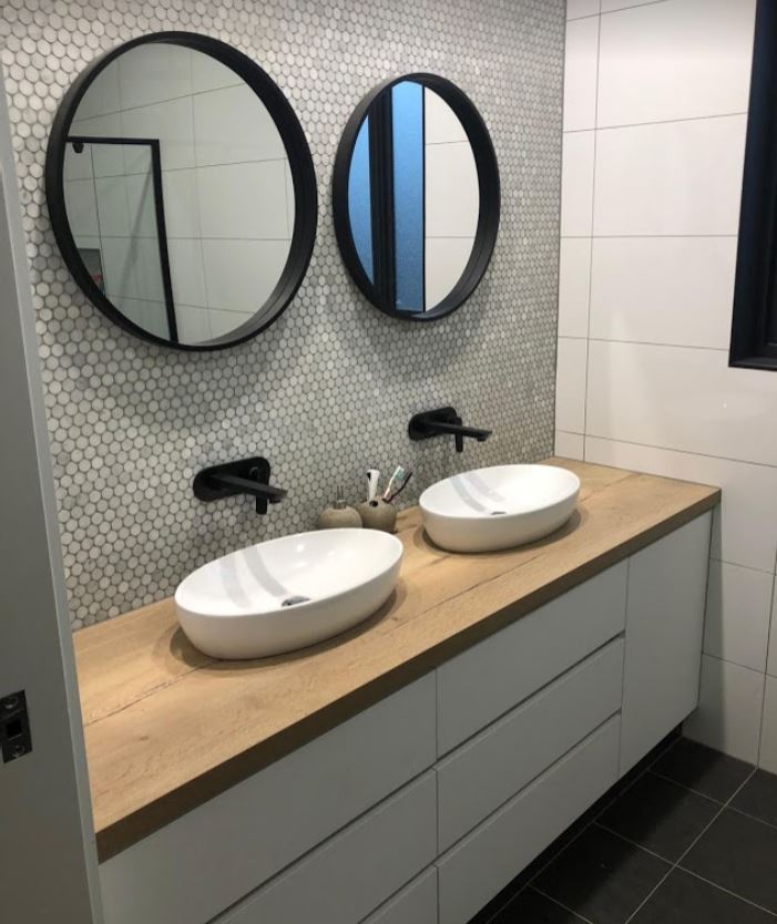 WB Bathrooms - Bendigo | 3 Sovereign Ct, Strathdale VIC 3550, Australia | Phone: 0400 954 932