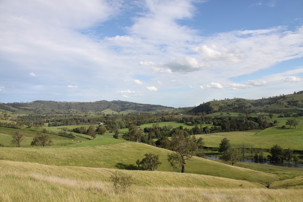 The Lodge at Mount Rivers | 38 Lawrences Rd, Mount Rivers NSW 2311, Australia | Phone: 0413 869 588