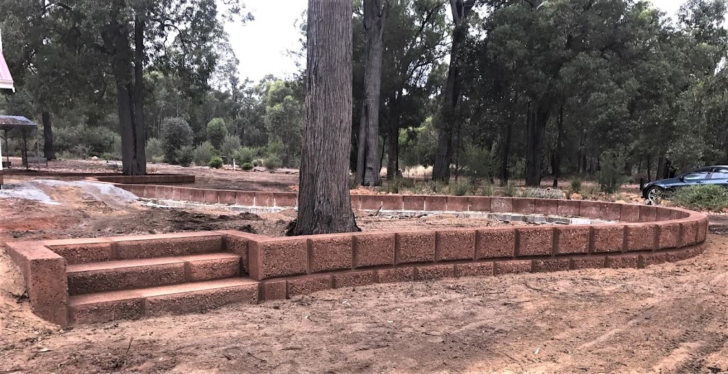 TMJ limestone retaining | 41 Barbarich Dr, Gidgegannup WA 6083, Australia | Phone: 0427 960 695