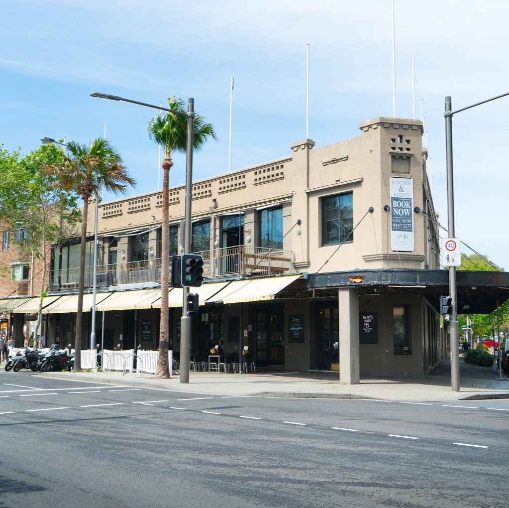 Woolloomooloo Bay Hotel | 2 Bourke St, Woolloomooloo NSW 2011, Australia | Phone: (02) 9357 1177