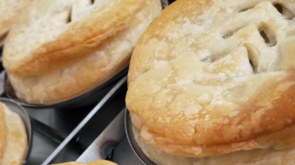 Khai Hoan Hot Bread & Take Away | bakery | 67 The Circle, Altona North VIC 3025, Australia | 0424889668 OR +61 424 889 668