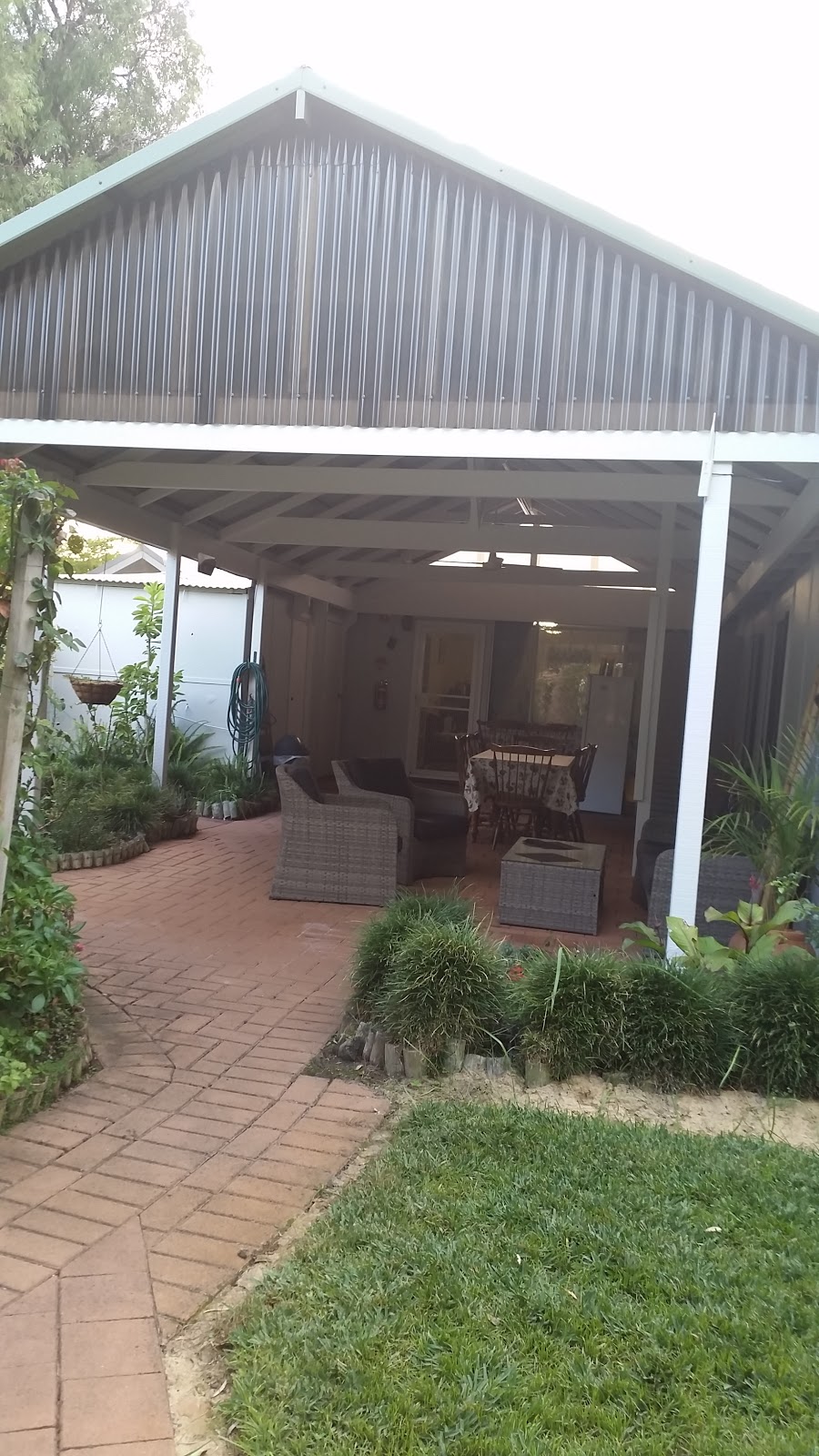 Jacaranda Guest House | lodging | 30 West St, West Busselton WA 6280, Australia | 0897515973 OR +61 8 9751 5973