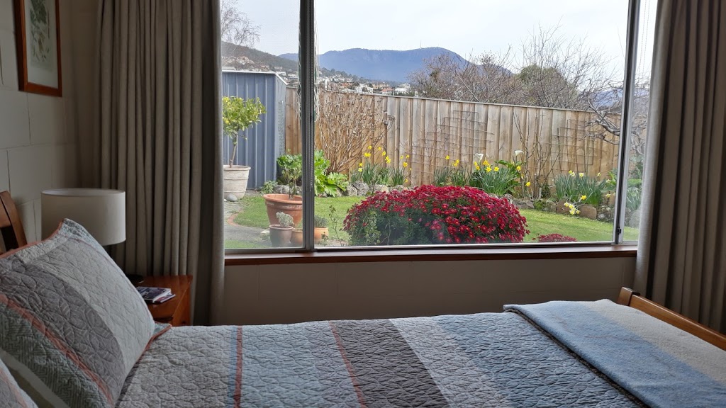 Sonningview - Cosy Garden Apartment | lodging | 3 Sonning Cres, Sandy Bay TAS 7005, Australia | 0425724081 OR +61 425 724 081