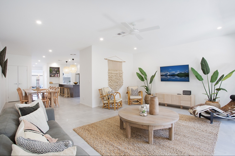 Elite Holiday Homes - MERMAID BEACH BREAK | 1/21 Arthur St, Mermaid Beach QLD 4218, Australia | Phone: (07) 5592 3881