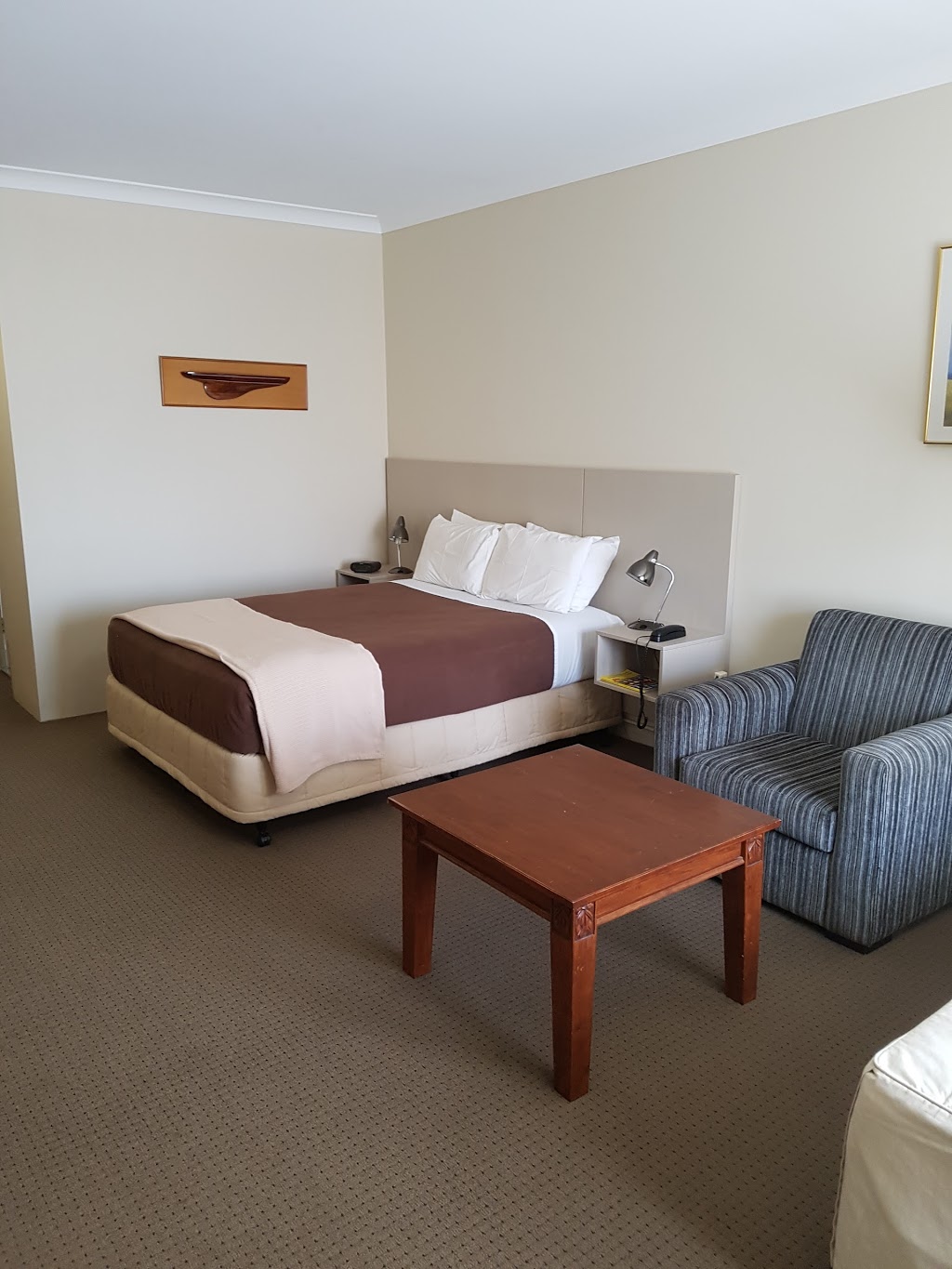 Francis Phillip Motor Inn | lodging | 18 Maitland Rd, Singleton NSW 2330, Australia | 0265711991 OR +61 2 6571 1991