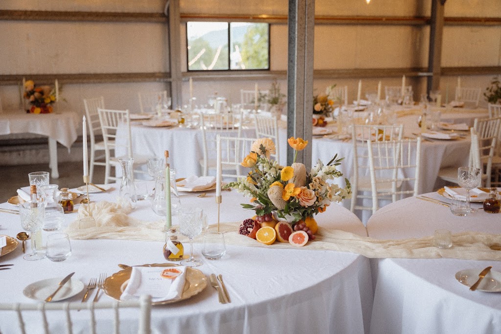 Sweet Country Blooms | 62 Ridolfis Rd, Farleigh QLD 4740, Australia | Phone: 0457 518 504