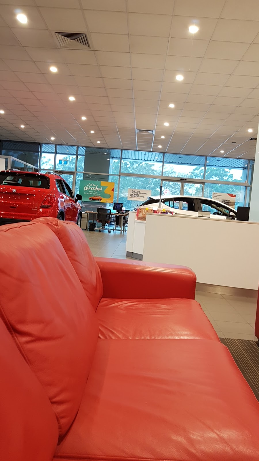 Sutherland Holden | car dealer | 499 Princes Hwy, Kirrawee NSW 2232, Australia | 0289995169 OR +61 2 8999 5169